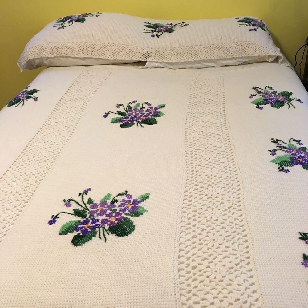 VINTAGE‎ HANDKNIT AND EMBROIDERED BED COVERLET WITH PILLOW SHAWL